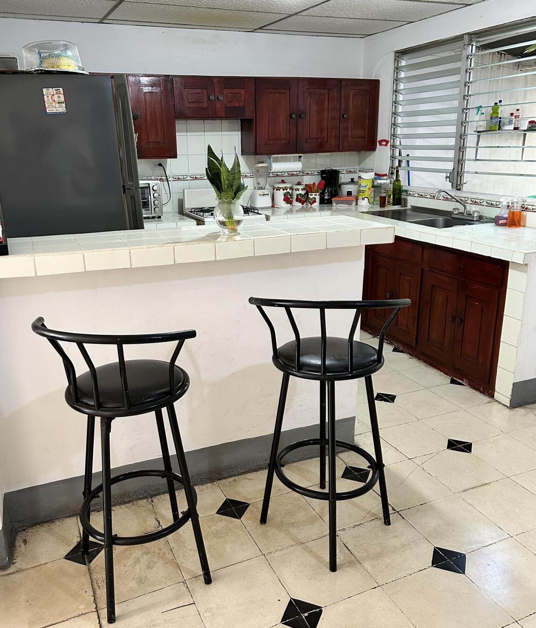 El Callejon Guest House Леон Экстерьер фото